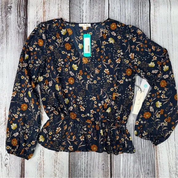 Nine Britton Cavanna Faux Wrap Blouse Size Medium - Picture 3 of 9